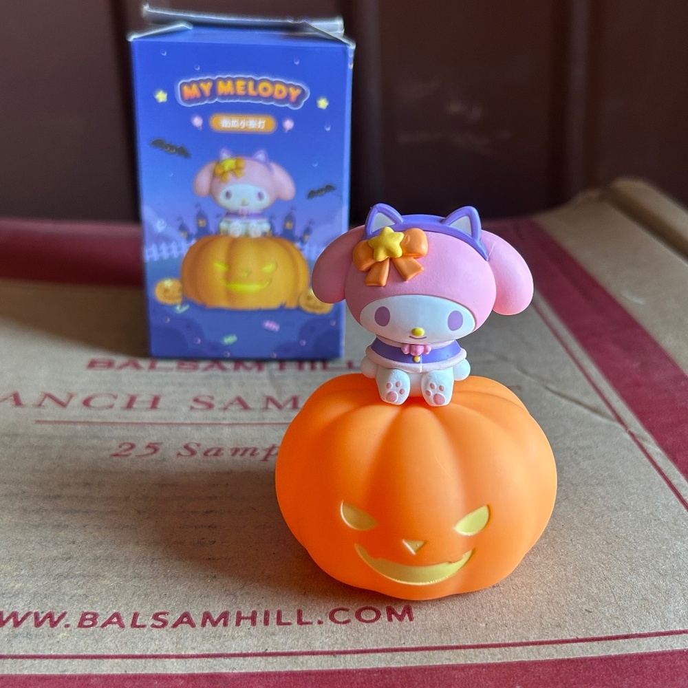 Sanrio My Melody Halloween Pumpkin Light Up Figure